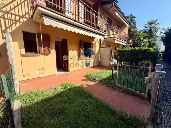 casa indipendente in vendita a Seriate in zona Paderno