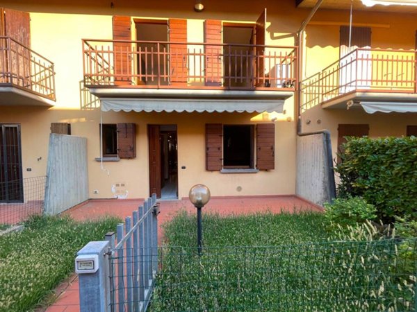 casa indipendente in vendita a Seriate in zona Paderno