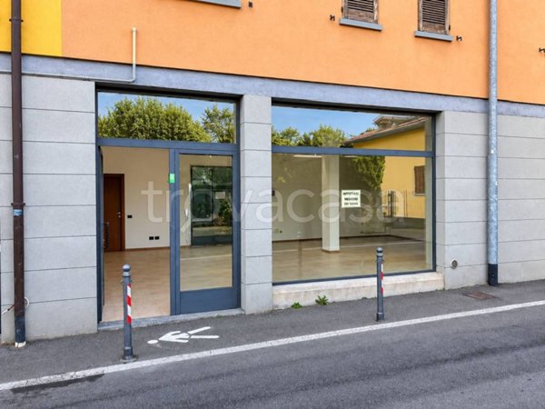appartamento in vendita a Seriate in zona Paderno