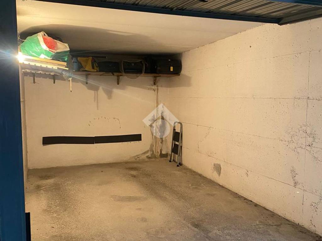box auto in vendita a Seriate in zona Paderno