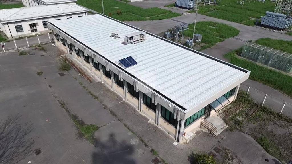 locale commerciale in vendita a Seriate in zona Paderno