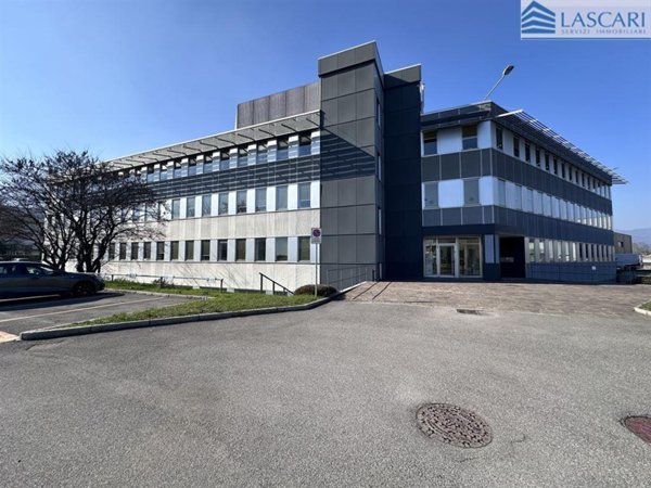 ufficio in vendita a Seriate