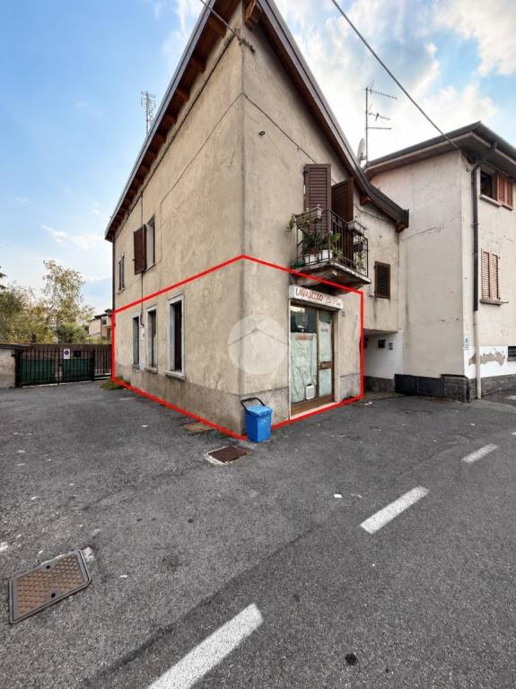 appartamento in vendita a Seriate in zona Paderno