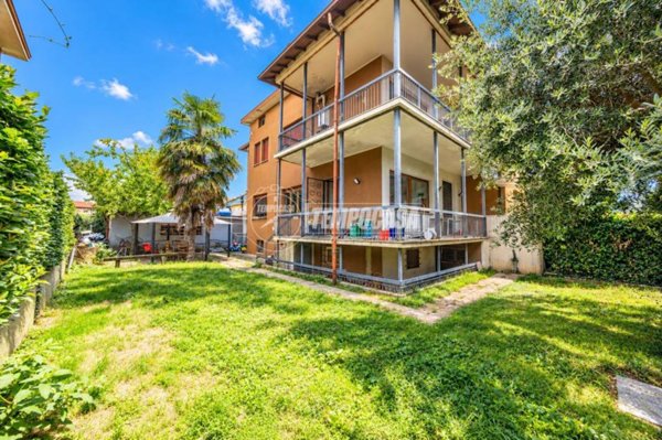 casa indipendente in vendita a Seriate in zona Comonte