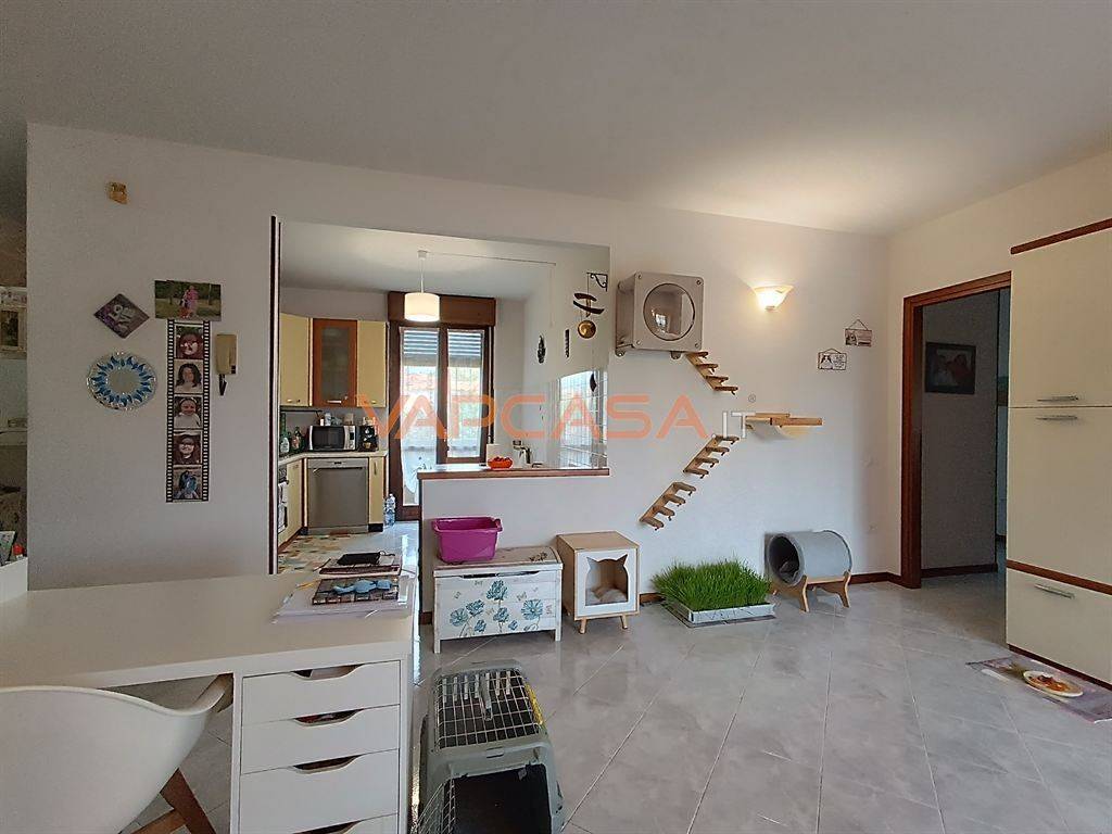 appartamento in vendita a Seriate in zona Paderno