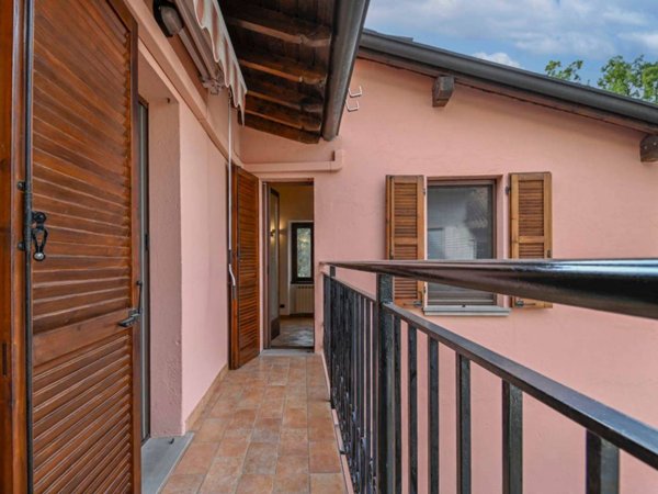 casa indipendente in vendita a Seriate in zona Paderno