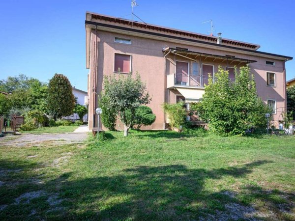 appartamento in vendita a Seriate in zona Paderno