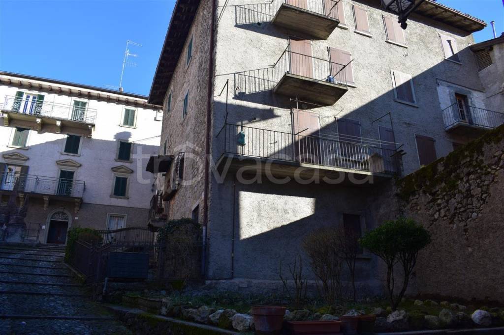 appartamento in vendita a Serina