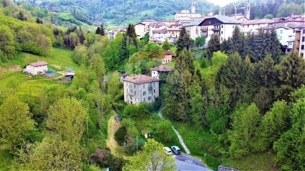 casa indipendente in vendita a Serina