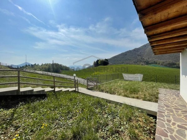 appartamento in vendita a Serina