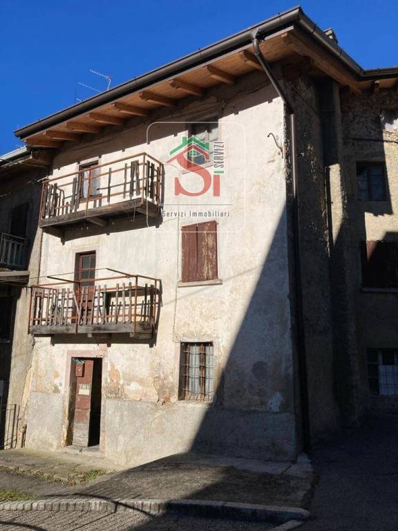 casa indipendente in vendita a Serina