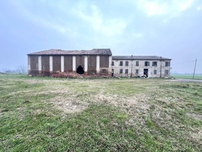 casale in vendita a Serina