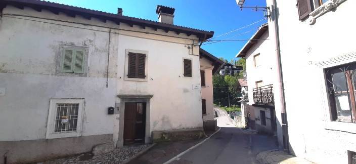 casa indipendente in vendita a Serina