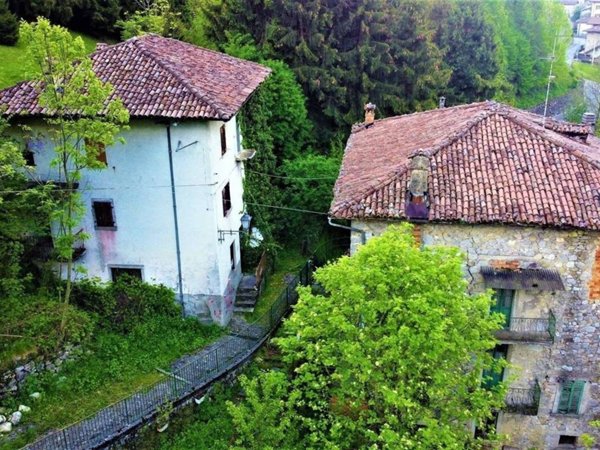 casa indipendente in vendita a Serina