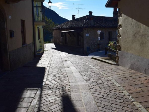 casa indipendente in vendita a Serina
