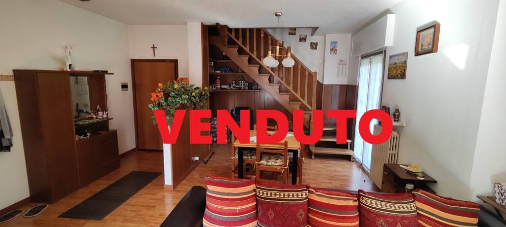 appartamento in vendita a Serina