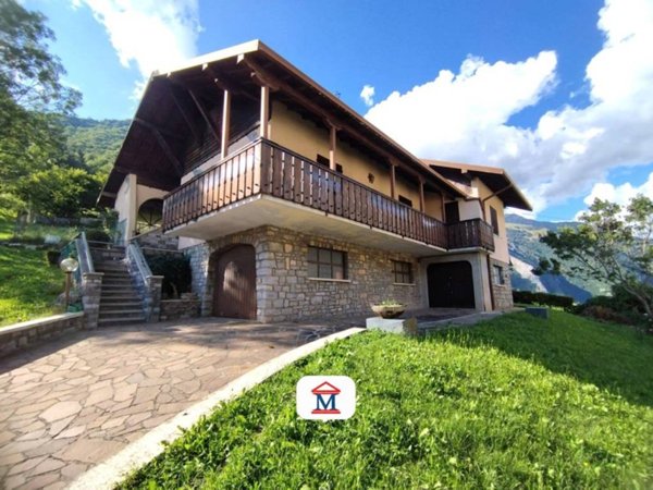 casa indipendente in vendita a Serina