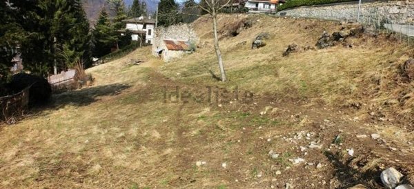 terreno edificabile in vendita a Serina