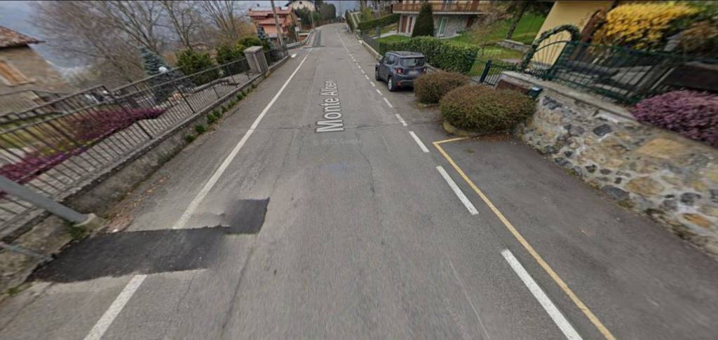 casa indipendente in vendita a Serina