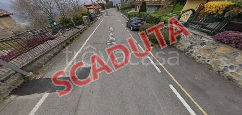 casa indipendente in vendita a Serina