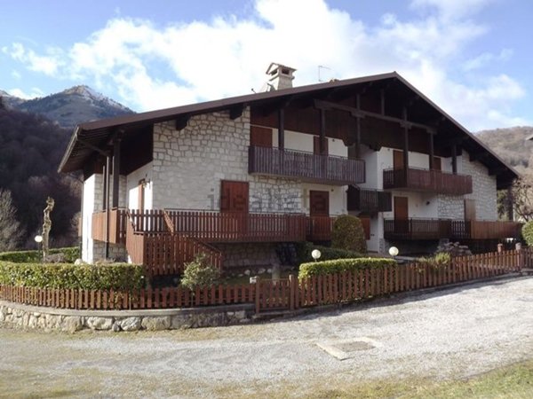 appartamento in vendita a Serina