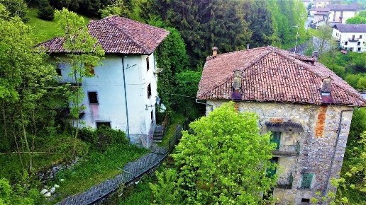 casa indipendente in vendita a Serina