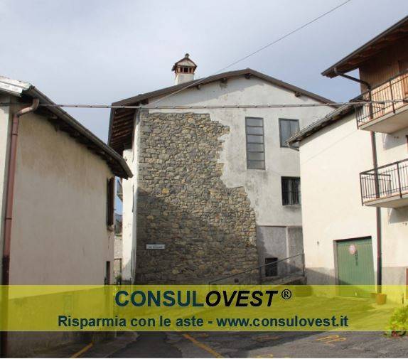 casa indipendente in vendita a Serina