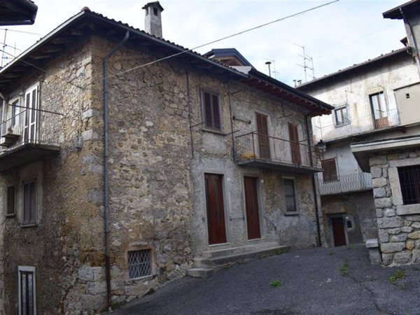 appartamento in vendita a Serina