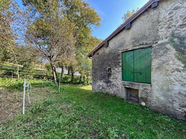 casa indipendente in vendita a Serina