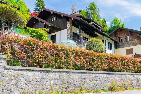 casa indipendente in vendita a Serina