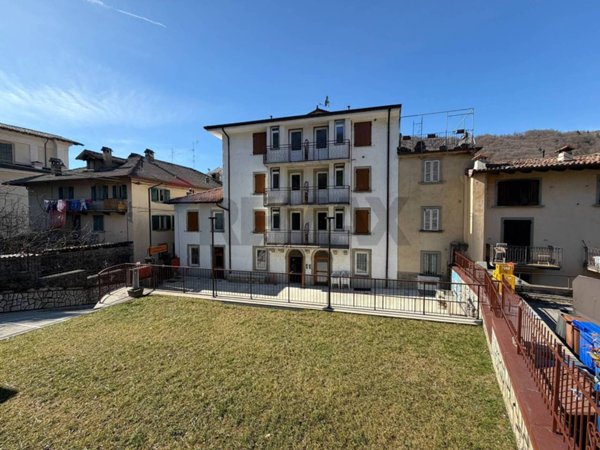 casa indipendente in vendita a Serina