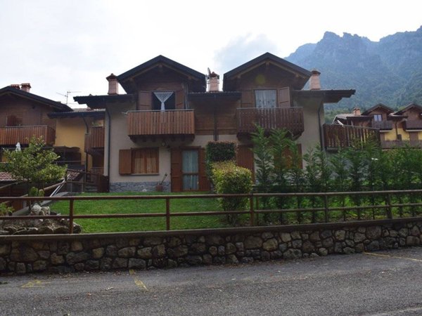 appartamento in vendita a Serina
