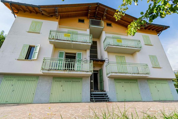 casa indipendente in vendita a Serina