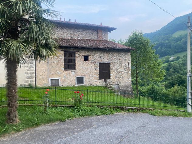 casale in vendita a Serina
