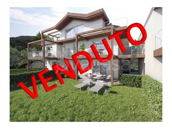 appartamento in vendita a Solto Collina in zona Esmate