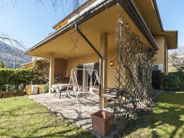 appartamento in vendita a Solto Collina