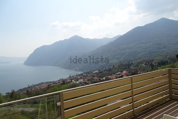 appartamento in vendita a Solto Collina