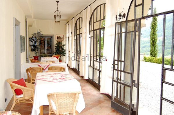 casa indipendente in vendita a Solto Collina