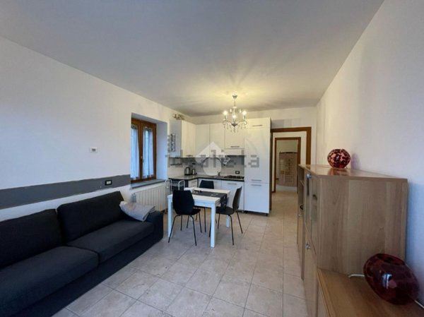 appartamento in vendita a Solto Collina