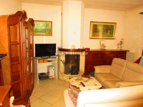 appartamento in vendita a Solto Collina