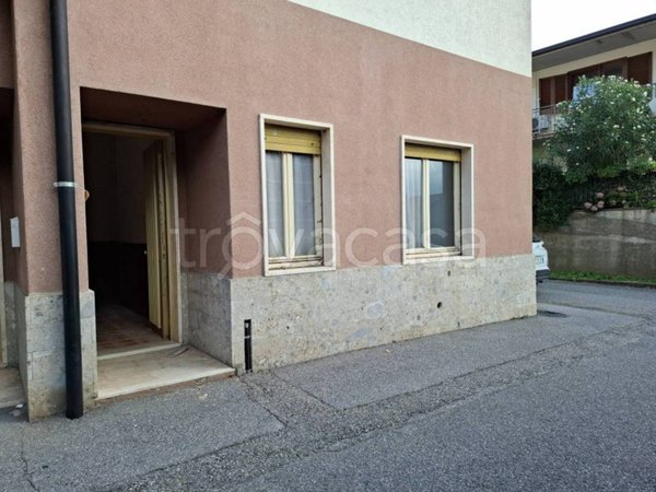 appartamento in vendita a Solto Collina