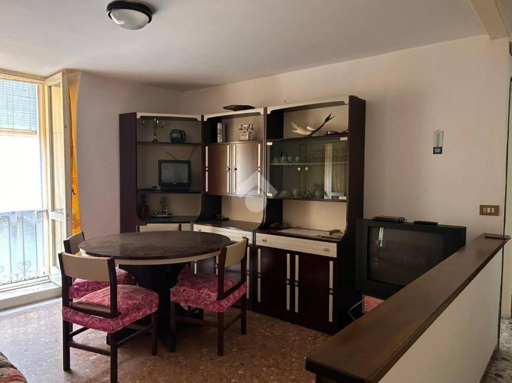 appartamento in vendita a Solto Collina