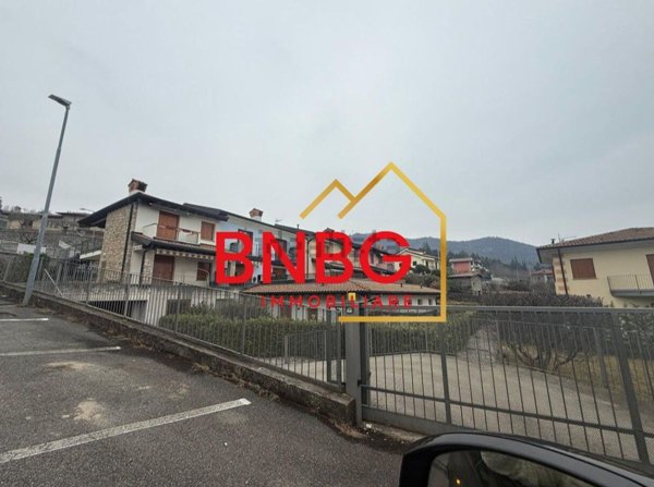 appartamento in vendita a Solto Collina