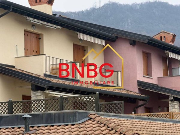 appartamento in vendita a Solto Collina