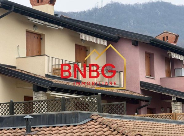 appartamento in vendita a Solto Collina