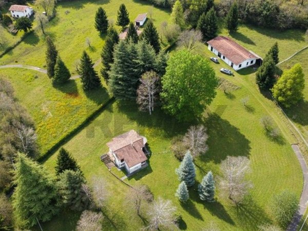 casa indipendente in vendita a Solto Collina