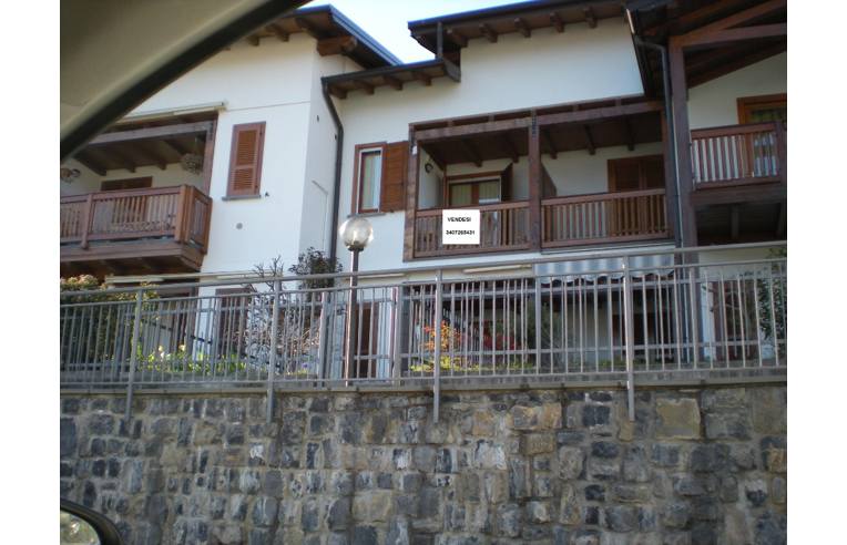 appartamento in vendita a Solto Collina