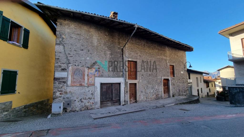 casa indipendente in vendita a Songavazzo