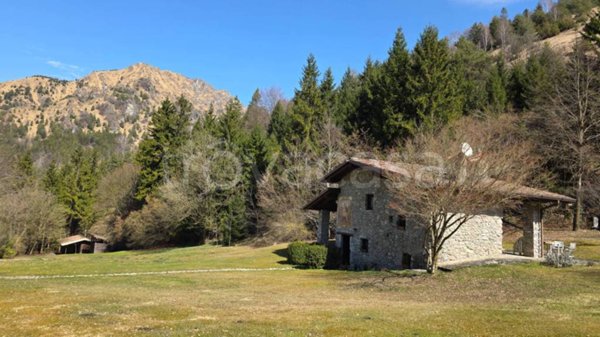 casa indipendente in vendita a Songavazzo