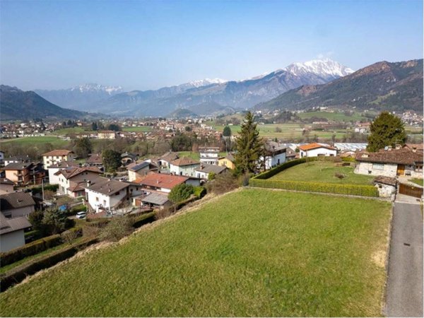 casa indipendente in vendita a Songavazzo